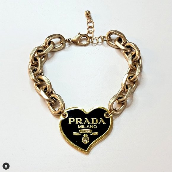 LIKE TO LEARN ABOUT LIVE SALES & PROMOTIONS - Picture 6 of 9